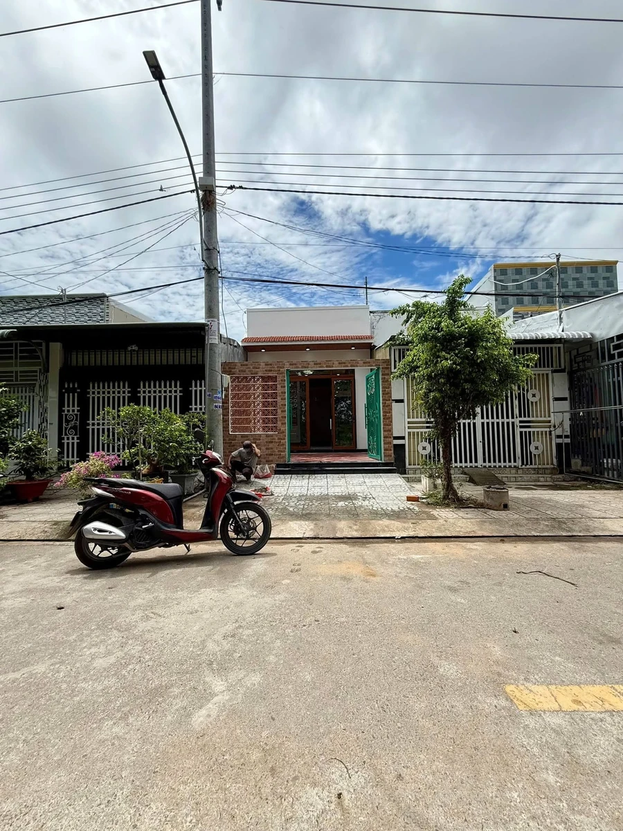 Bán nhà mặt tiền Lê Quang Định, Rạch Giá, 100.8m2, 2.05 tỷ - Ảnh 1