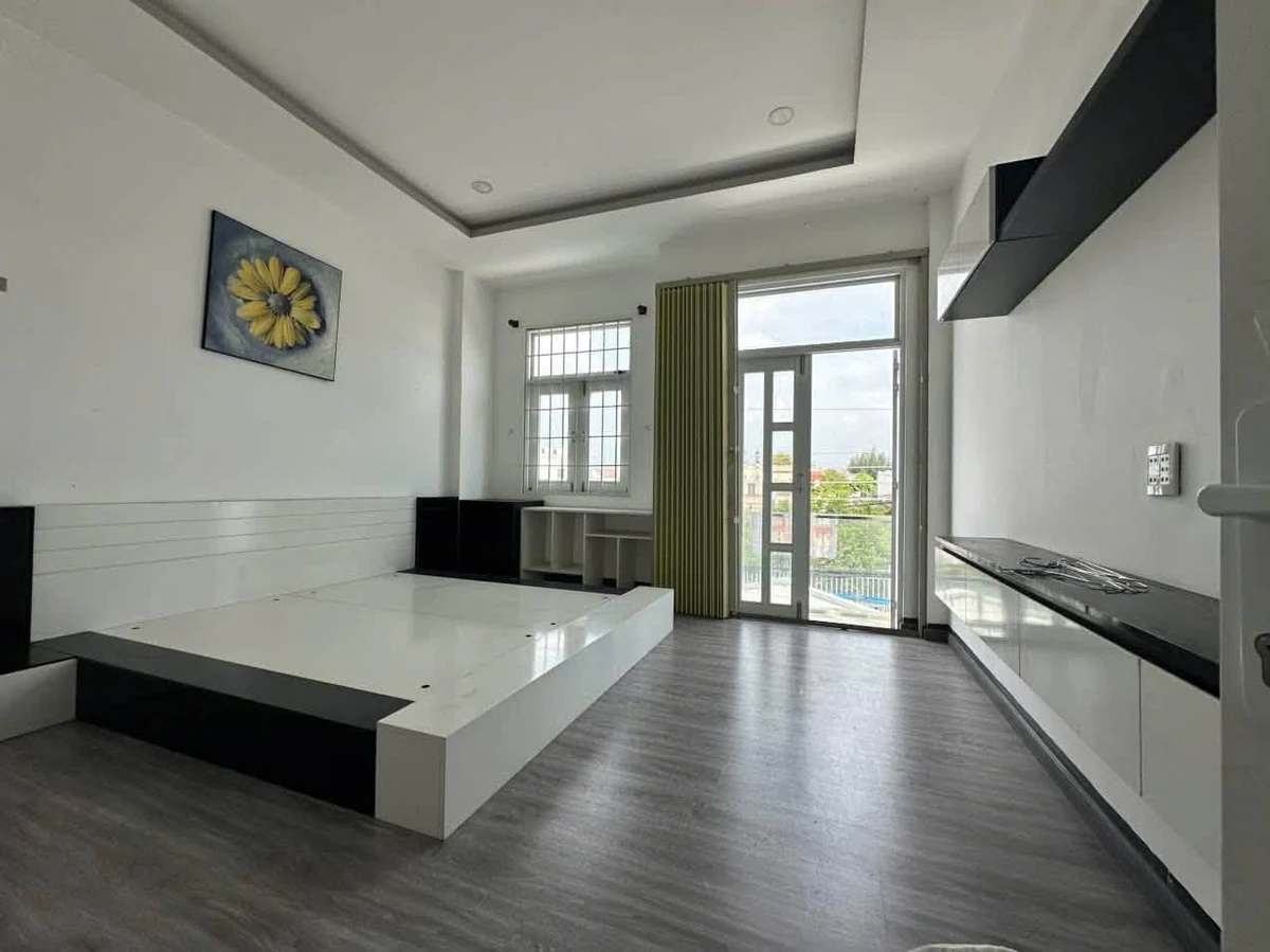 Bán nhà 1 trệt 1 lầu MT Hiền Vương, Phan Thiết 73m2 - Ảnh thu nhỏ 3