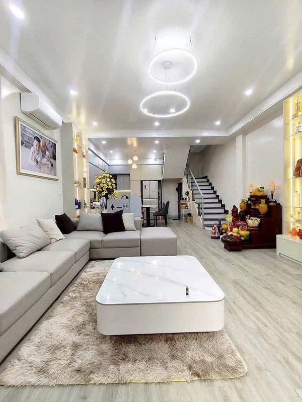 Bán nhà 4 tầng 67m2 Trần Nguyên Hãn, Hải Phòng 4,799 tỷ
