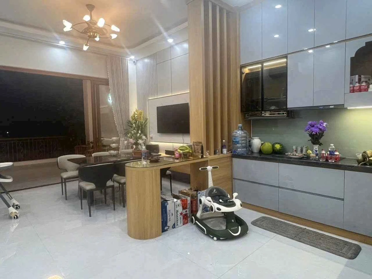 Bán nhà mặt tiền Lê Quý Đôn 9x19m, 5 PN, 19 tỷ - Ảnh thu nhỏ 4