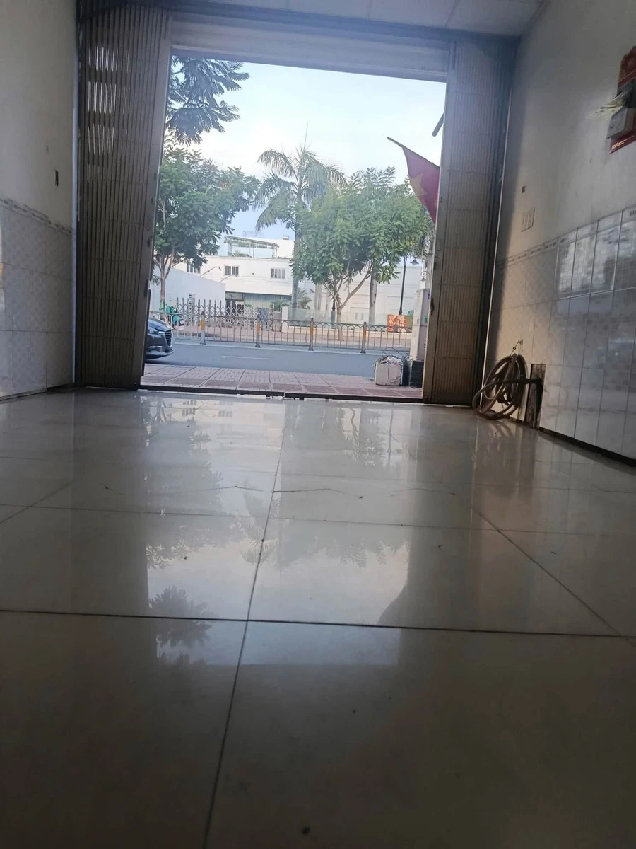 Cho thuê nhà 4x20m 4 lầu 8PN 145 Lý Chiêu Hoàng, Phường 10, Quận 6 - 25 triệu/tháng - Ảnh thu nhỏ 4
