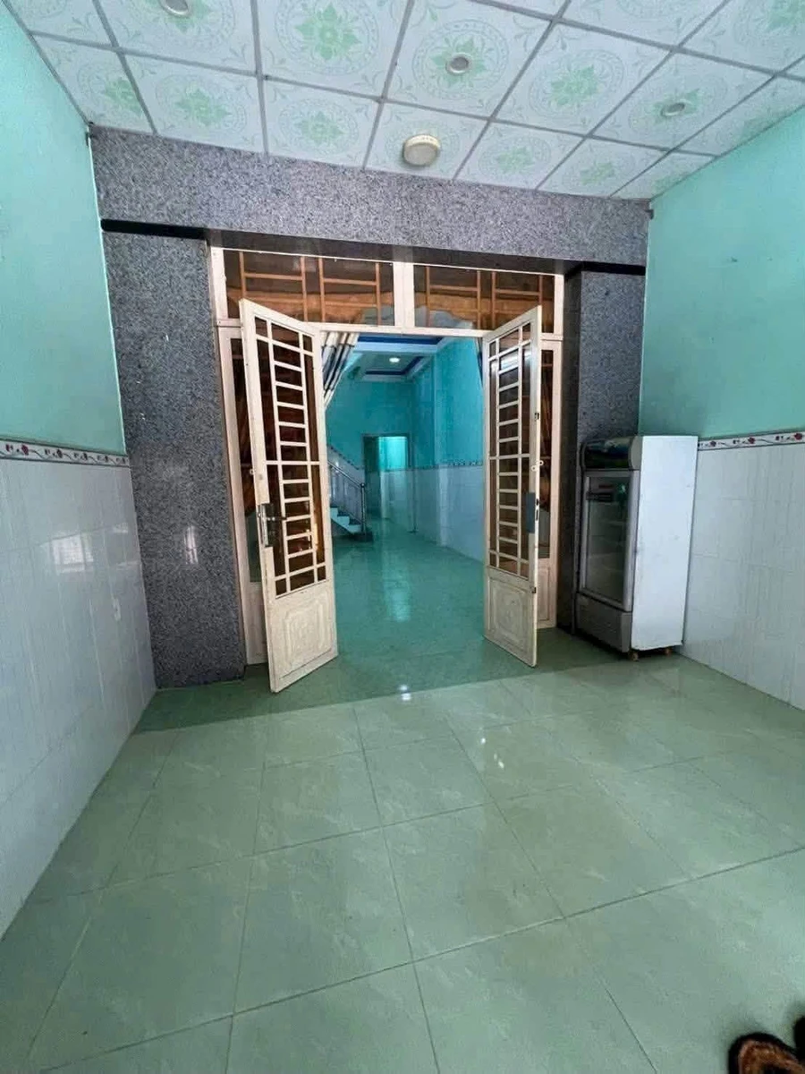 Bán nhà Bến Lức Long An 96m² giá 2 tỷ 9 - Ảnh thu nhỏ 2