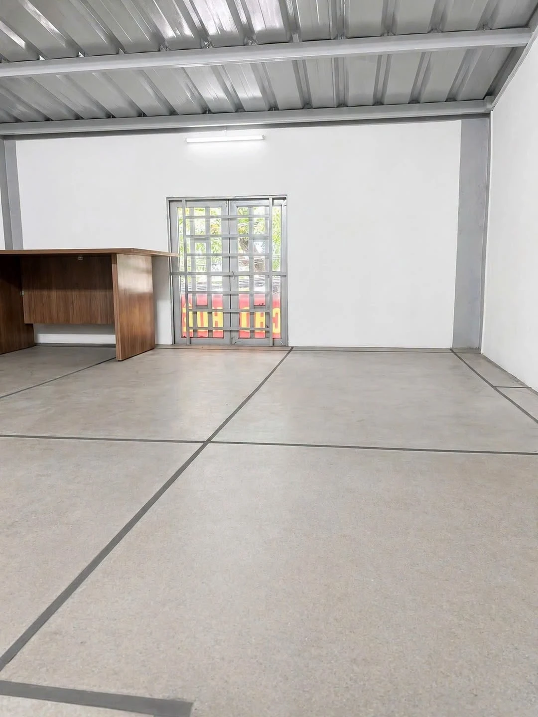 Cho thuê kiot mặt tiền Quốc Lộ 1A, Bình Tân, 24m² - Ảnh 1