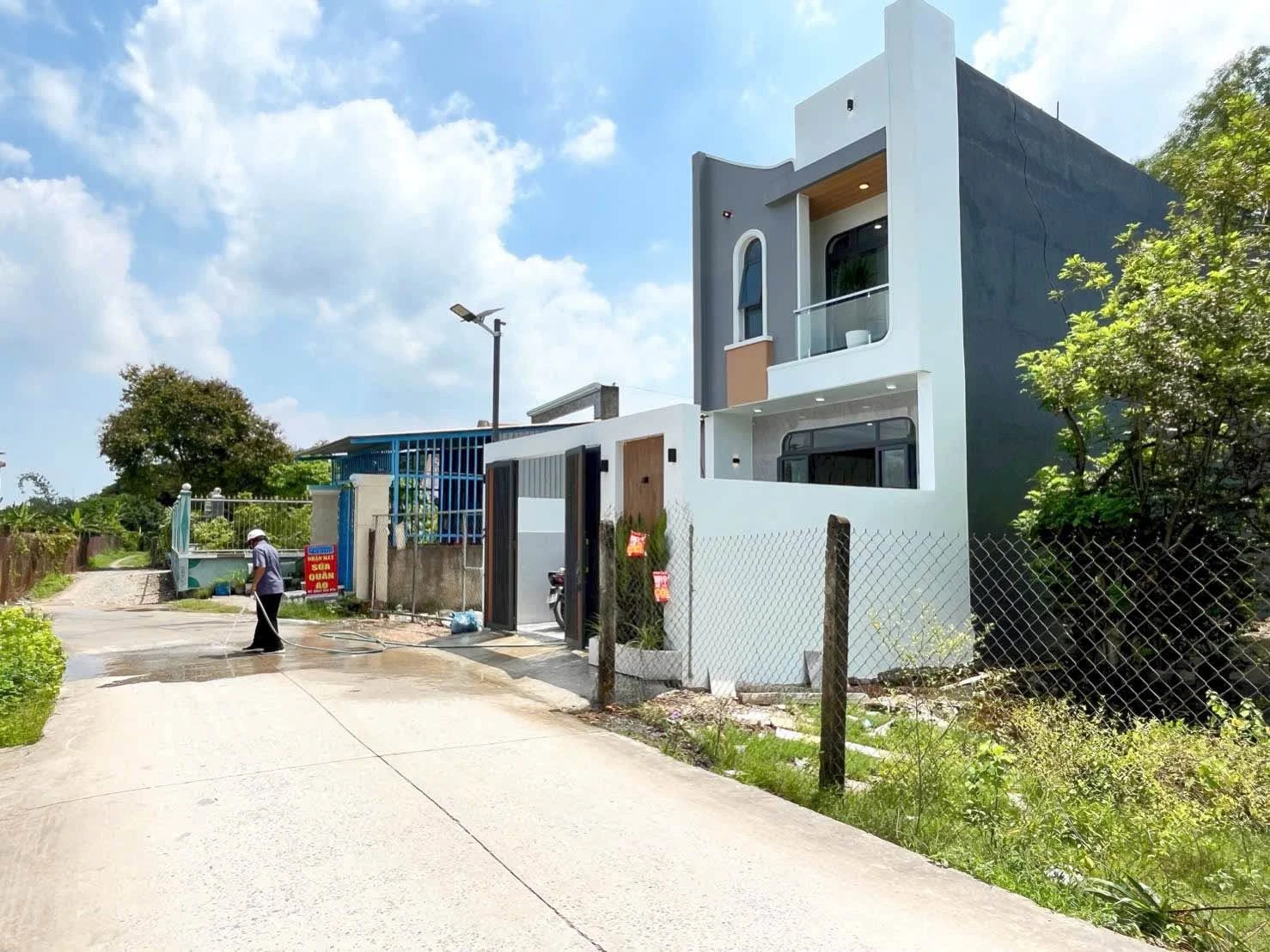 Bán nhà 4 phòng ngủ 140m2 Mỹ Hạnh Bắc, Long An - Ảnh 1
