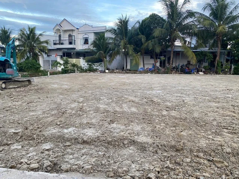 Bán đất mặt tiền Bầu Dài Diên Khánh 120m²