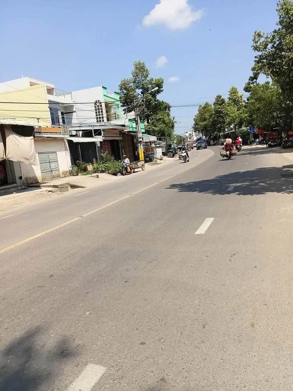 Bán nhà mặt tiền 87m2 tại Phường Nhơn Phú, Quy Nhơn giá 2 tỷ 600