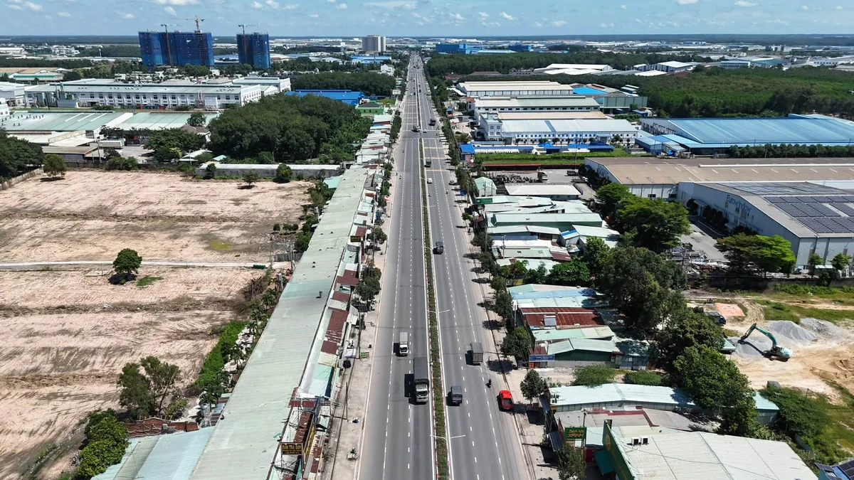 Bán đất mặt tiền DT747b, 780m², Tân Uyên, Hồ Chí Minh - Ảnh thu nhỏ 4