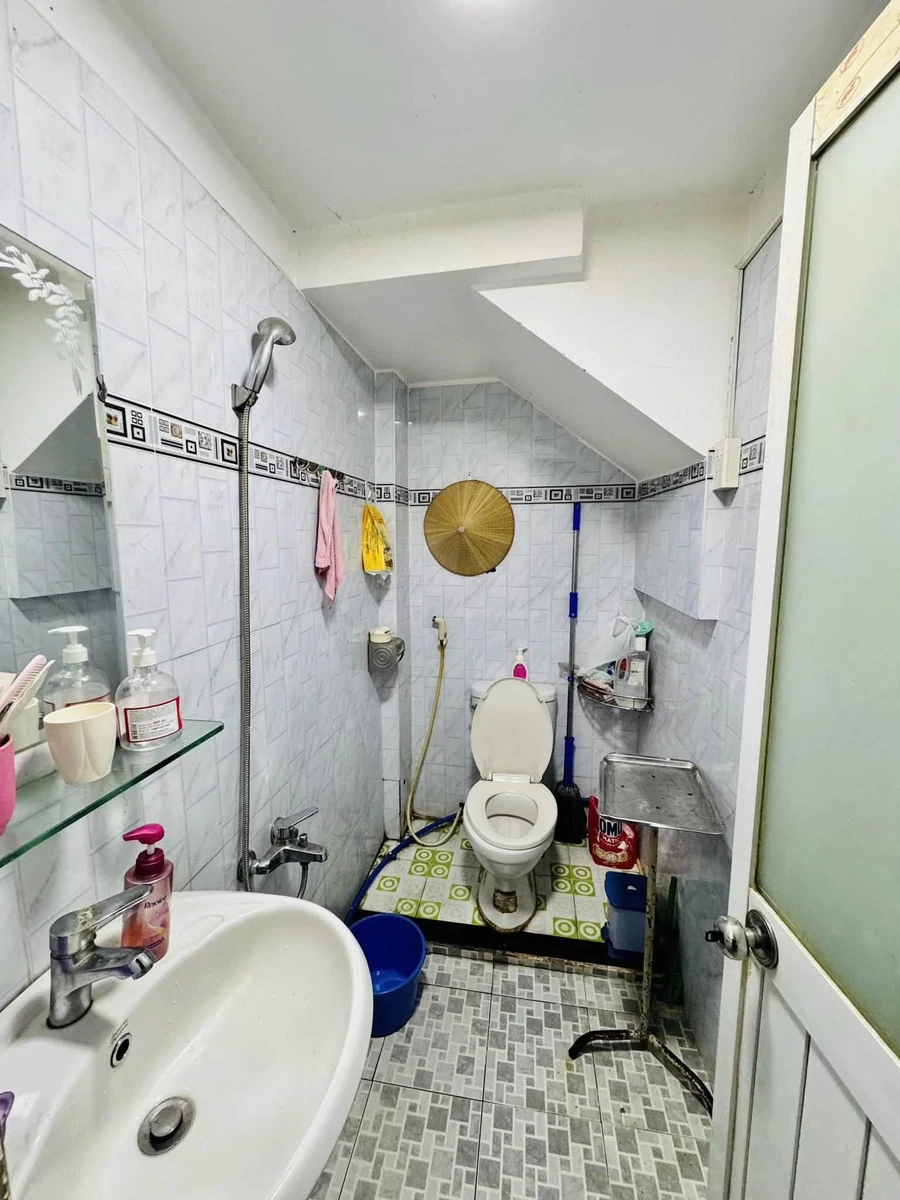 Bán nhà 5 tầng 6 phòng ngủ Quận 8 giá 9 tỷ - Ảnh thu nhỏ 4