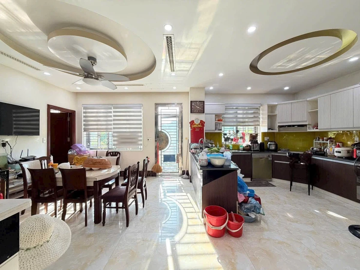 Nhà 5 tầng thang máy 165m2 Hồng Bàng Quận 3 - 15.8 tỷ - Ảnh thu nhỏ 4