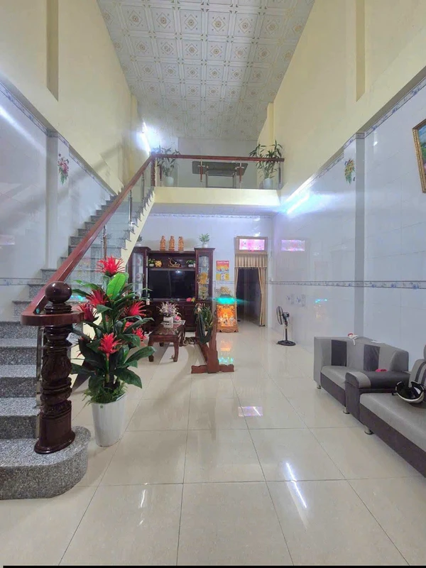 Bán nhà mặt tiền 4.75m x 19m, 2 phòng ngủ, Bạc Liêu
