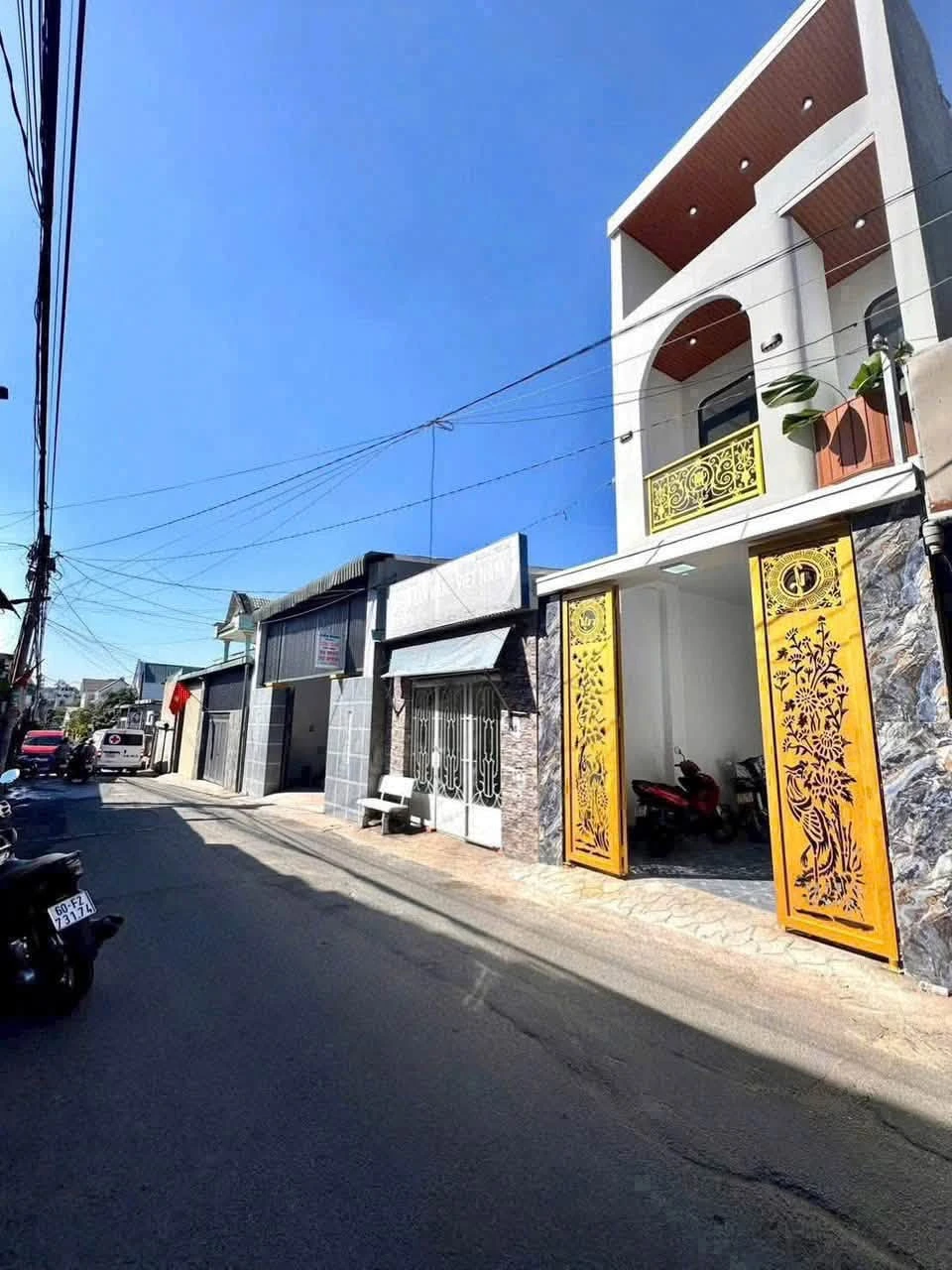 Bán nhà mặt tiền 1 trệt 1 lầu 168m² Hố Nai, Dĩ An - Ảnh 1