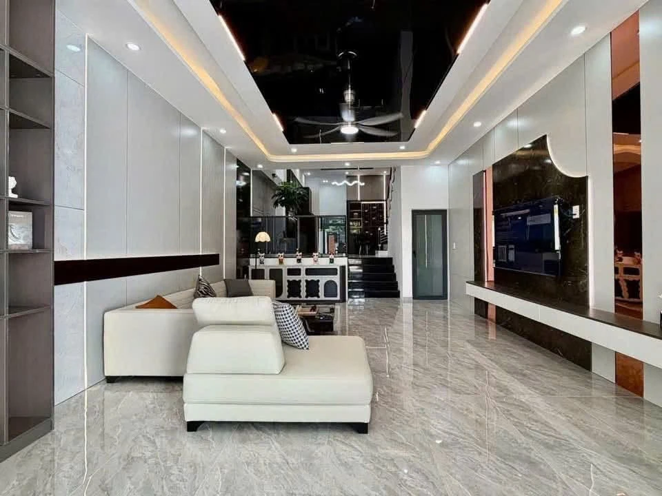 Bán nhà 3 tầng 100m² Dũng Sĩ Thanh Khê Đà Nẵng giá 9 tỷ - Ảnh 1