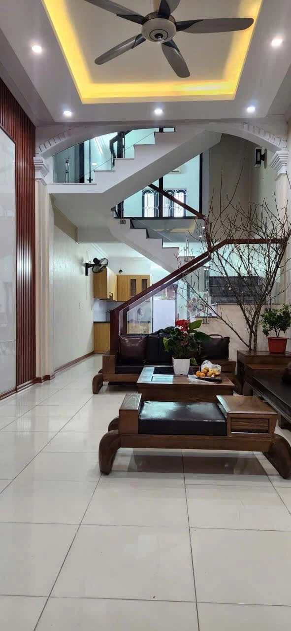 Bán nhà 3 tầng 79m² Vũ Hựu, Hải Dương - Ảnh 1