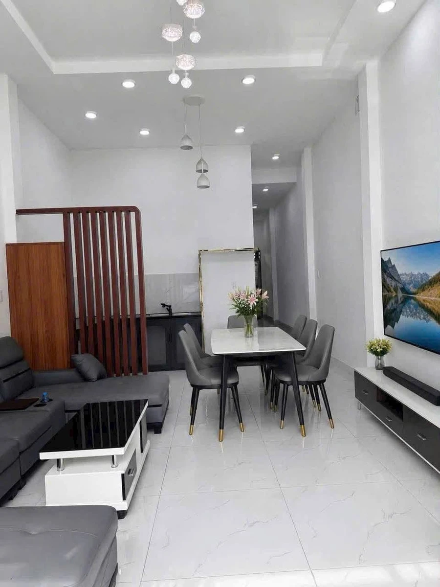 Bán nhà sổ hồng riêng 93,7m² 2 phòng ngủ đường Nguyễn Du, phường Dĩ An - Ảnh 1