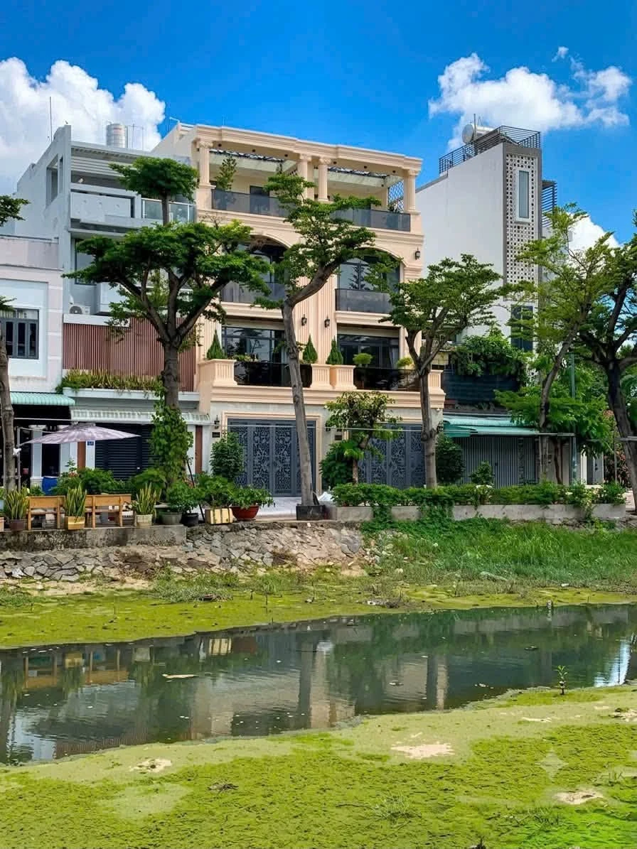 Bán nhà 3 tầng 90m² view sông KDC Phú Mỹ, Nguyễn Lương Bằng nối dài, Quận 7 - 10,1 tỷ - Ảnh 1