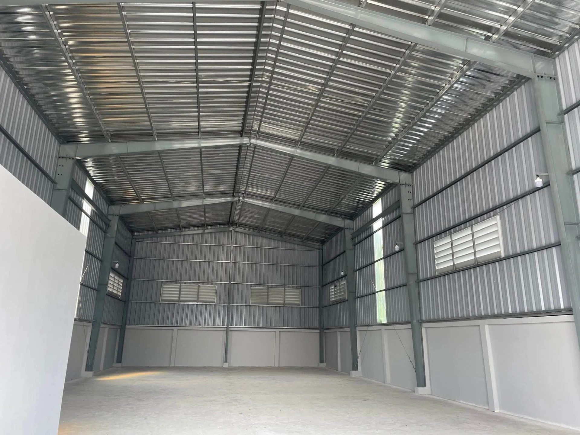 Cho thuê kho xưởng 600m2 Dĩ An, 40 triệu/tháng - Ảnh 1