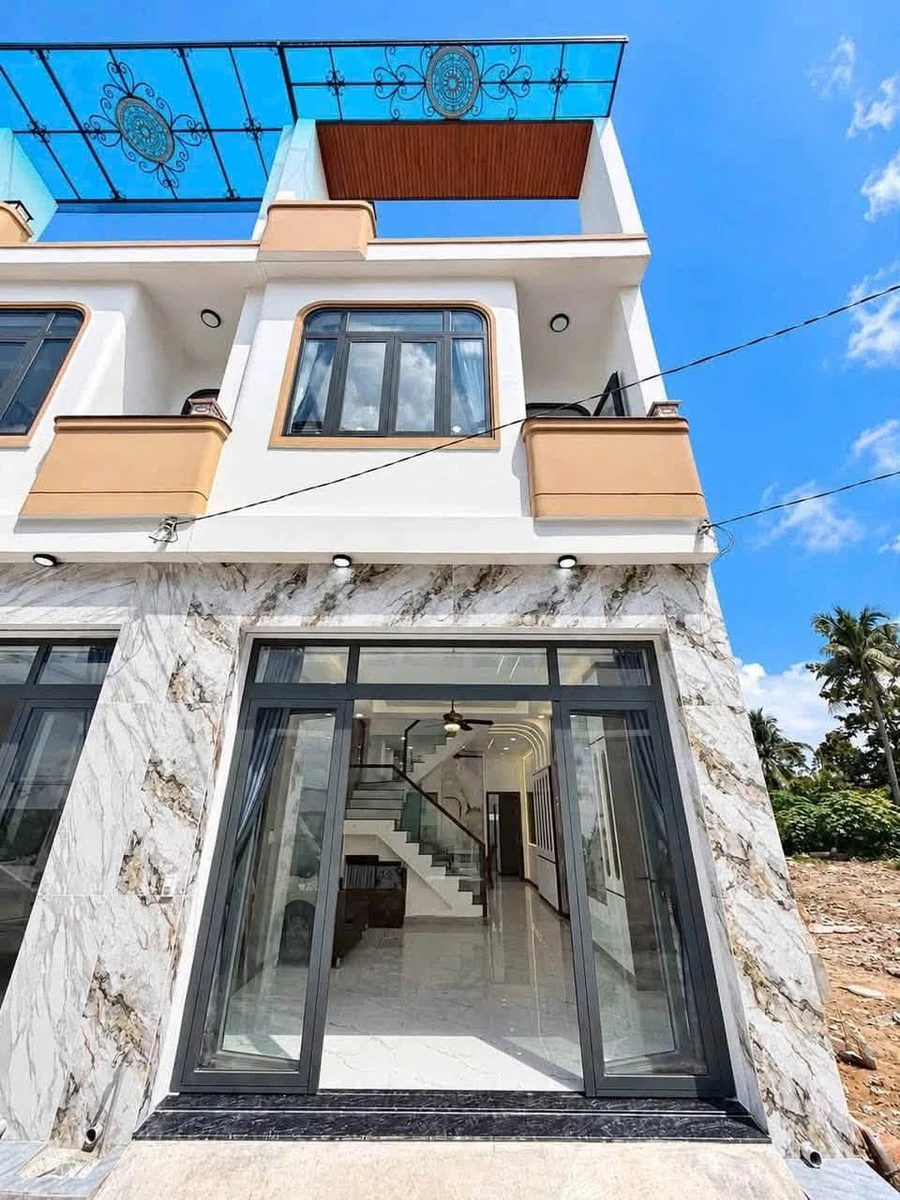 Bán nhà 1 trệt 1 lầu 60.5m² Nhà Bè 2 tỷ 800 triệu - Ảnh 1