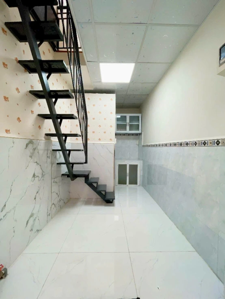 Bán nhà mới 1 trệt 1 lầu 1PN Quận 4, 1 tỷ 450 triệu - Ảnh thu nhỏ 2