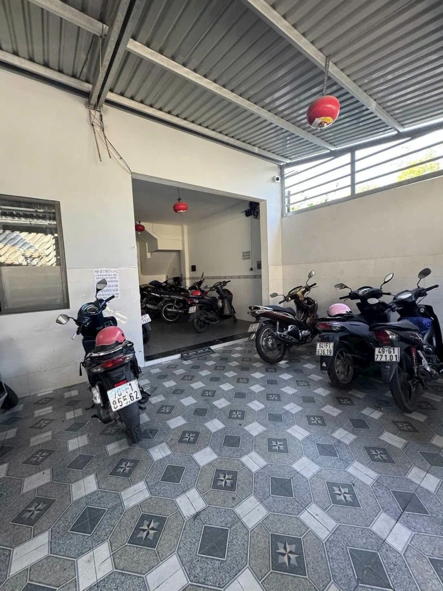 Bán căn hộ dịch vụ 4 tầng 18 phòng 123m² Tăng Nhơn Phú - Ảnh 1