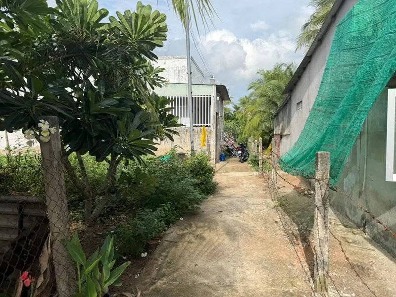 Bán nhà đất 220.9m² có 2PN Hữu Định Bến Tre 1.5 tỷ