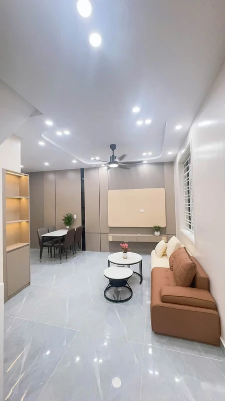 Bán nhà 3 tầng 4 phòng ngủ ngõ nông phố Miếu Hai Xã, Hải Phòng, giá 2,89 tỷ