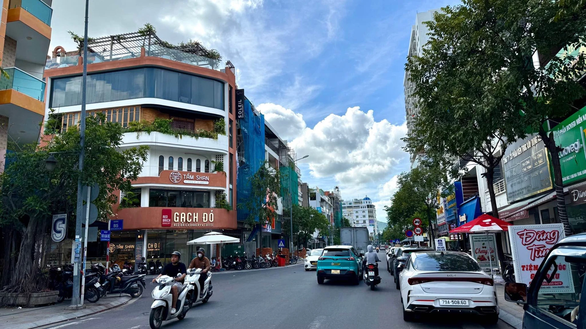 Cho thuê nhà 5 tầng mặt tiền 130m² VCN Phước Hải - Ảnh 1