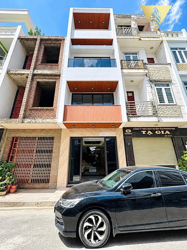 Bán nhà 71m² 4,5 tầng Lê Lợi Hải Phòng