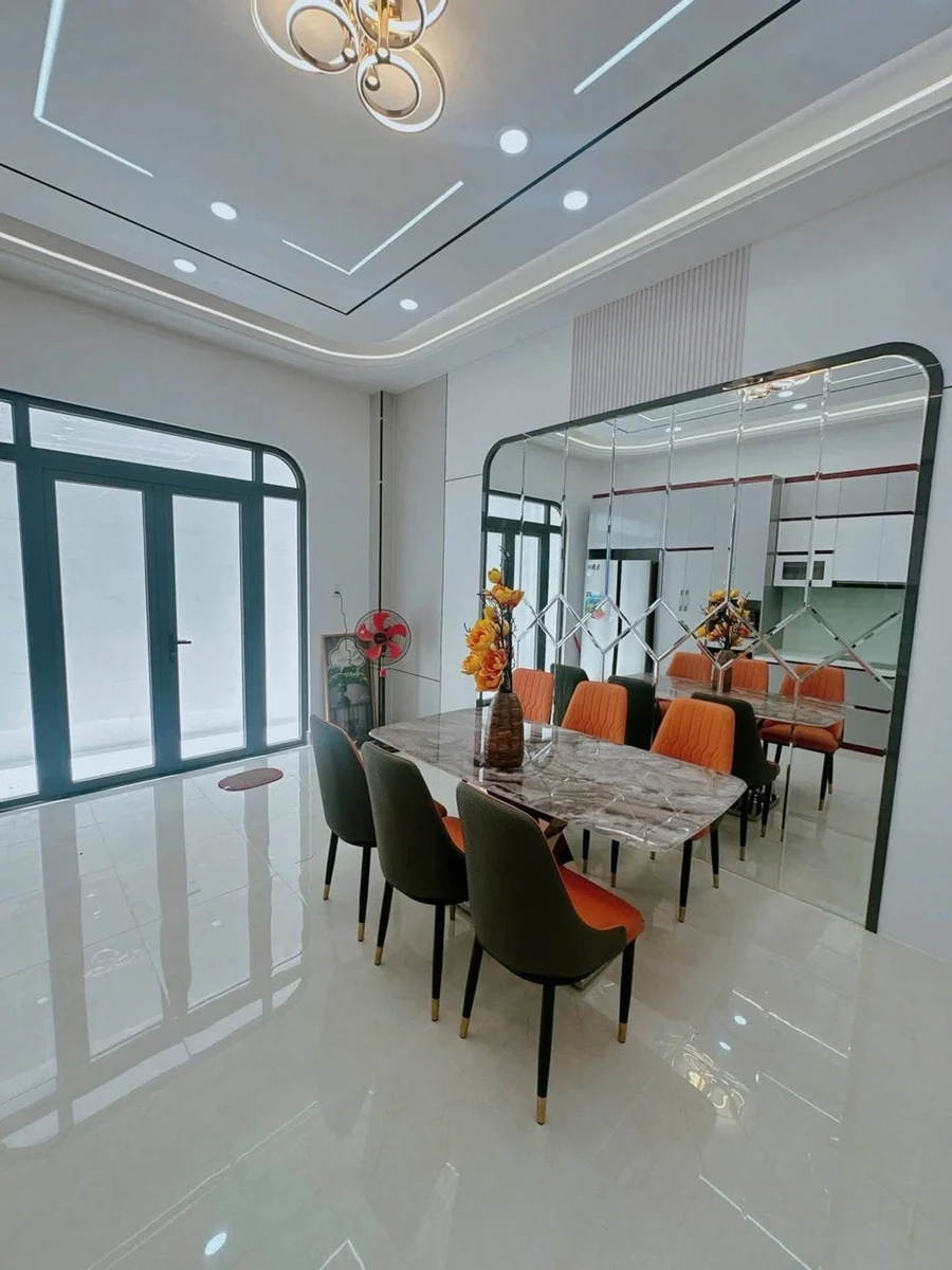 Bán nhà hẻm xe hơi 4 tầng 60m² Lê Quang Định, Bình Thạnh, hơn 8 tỷ - Ảnh thu nhỏ 3