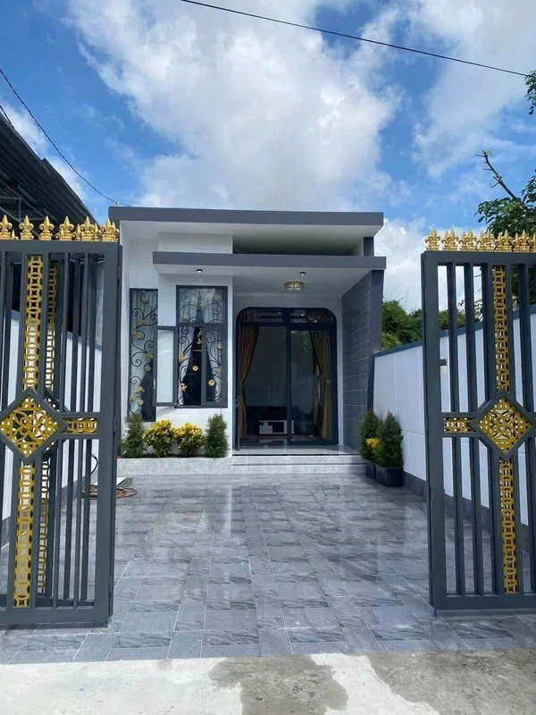 Bán nhà hẻm 3 phòng 142.5m² Long Hoa Tây Ninh
