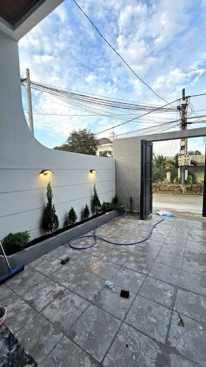 Bán nhà mới 97m² 1 trệt 1 lầu Phường Hố Nai - Ảnh 1
