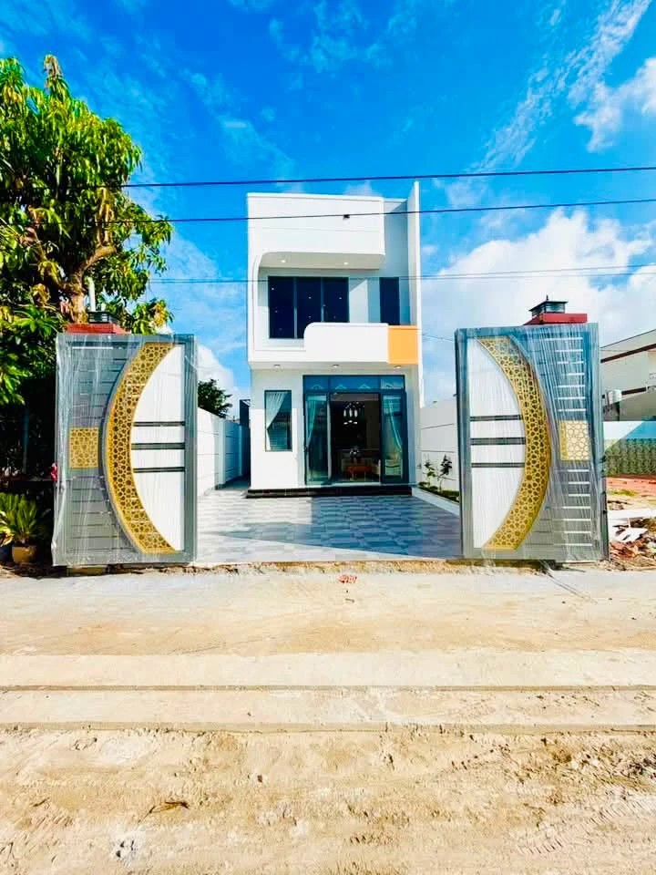 Bán nhà lầu lửng 3PN Tây Ninh 2 tỷ 980 triệu - Ảnh 1