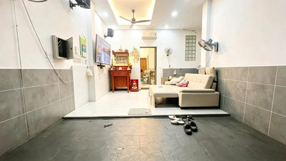 Bán nhà 6PN, 165m² Đoàn Văn Bơ, Quận 4 - 7 tỷ - Ảnh thu nhỏ 2