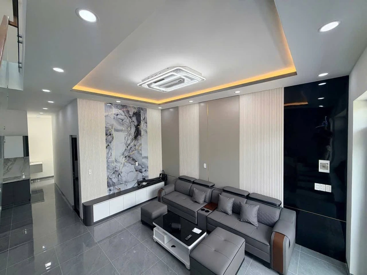 Bán nhà mới 2 tầng 67.5m² Diên Toàn 2 tỷ 450 - Ảnh thu nhỏ 3