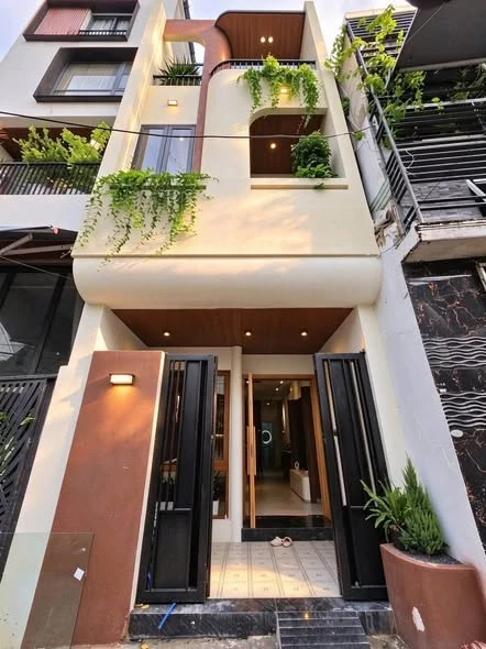 Nhà 3 tầng 63,2m² 3PN 4WC gần biển Đà Nẵng 7,25 tỷ - Ảnh 1