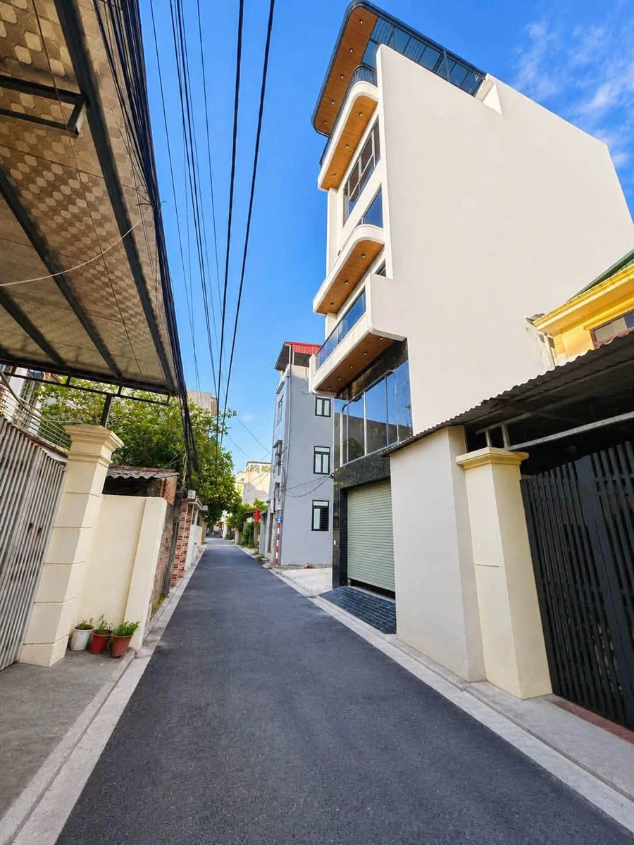 Bán nhà phố đối diện Vinhomes Riverside, 63m2, 6 tầng, 10 tỷ - Ảnh thu nhỏ 2