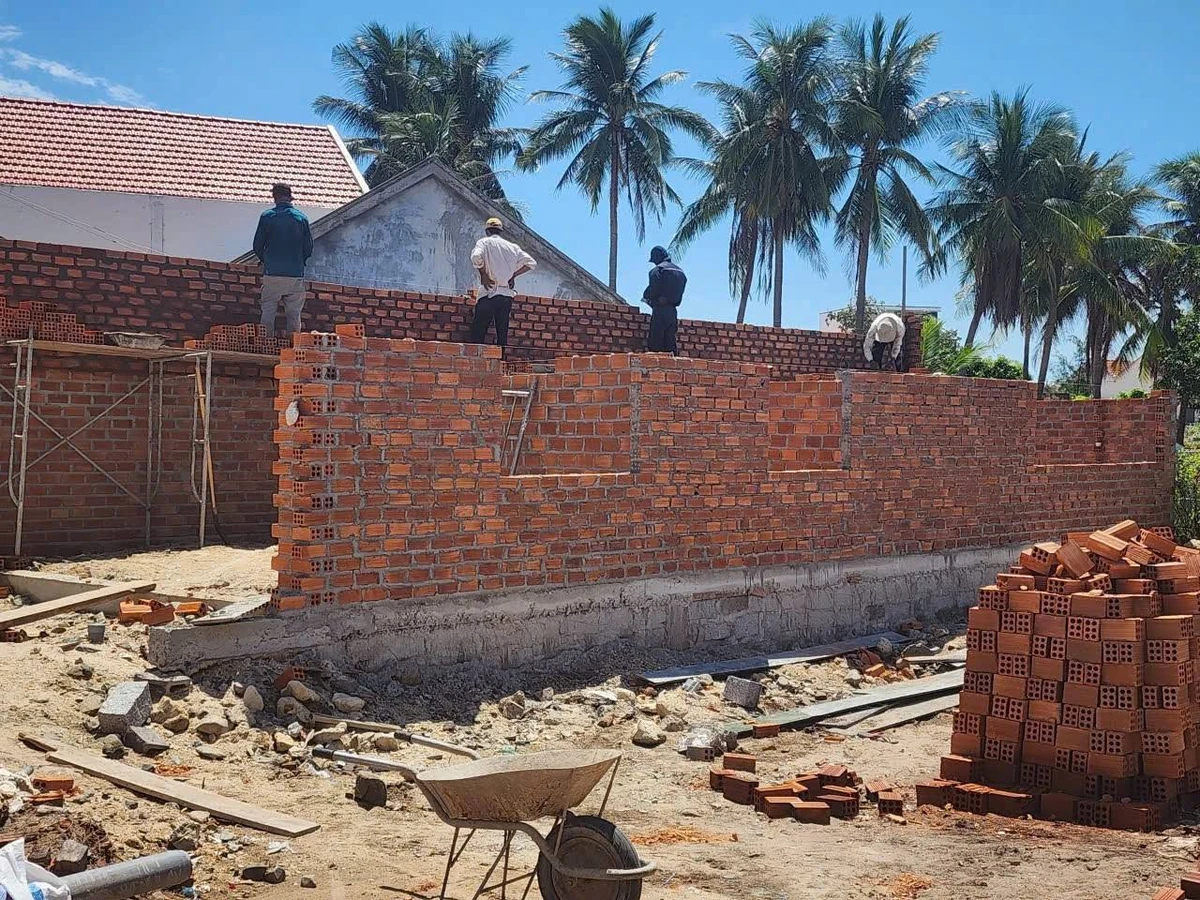 Bán nhà 2 PN gần biển Nha Trang 90m2, giá 2 tỷ - Ảnh 1