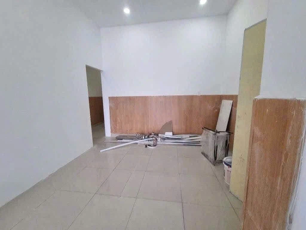 Cho thuê nhà mặt tiền Cộng Hòa, Tân Bình, 3,6x15m, 13 triệu - Ảnh thu nhỏ 3