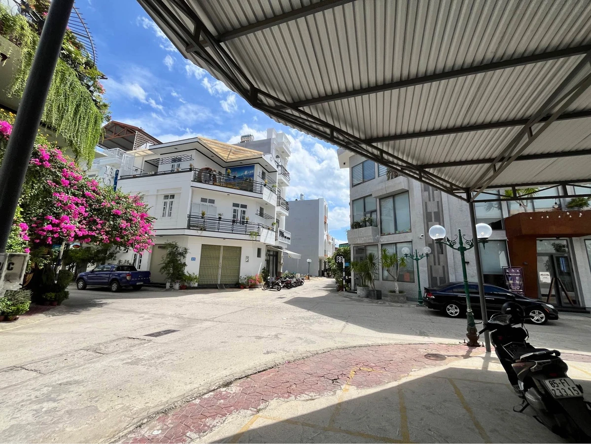 Bán lô đất kề góc 49.5m² Phan Rang, Khánh Hòa, 2 tỷ 100 triệu - Ảnh 1