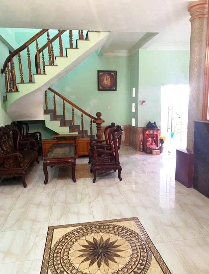 Bán nhà 1 trệt 1 lầu 235m² Nguyễn Hội Phan Thiết - Ảnh thu nhỏ 4