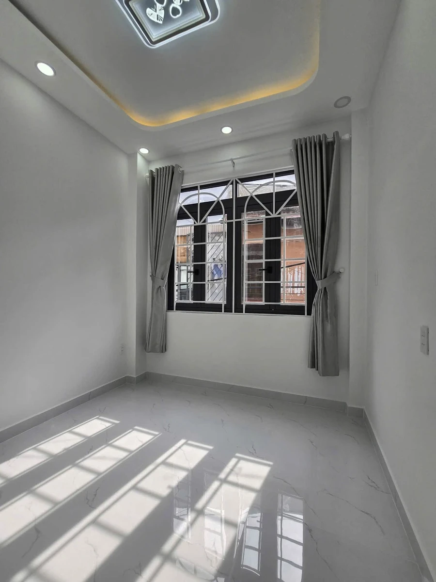 Bán nhà hẻm Lạc Long Quân, Tân Bình, 45m², 5.85 tỷ - Ảnh thu nhỏ 4