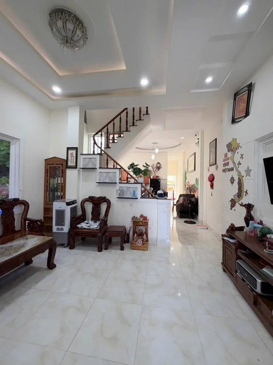 Bán nhà mặt tiền Văn Thánh 3, 100m², 2 phòng ngủ, 2.3 tỷ - Ảnh thu nhỏ 2