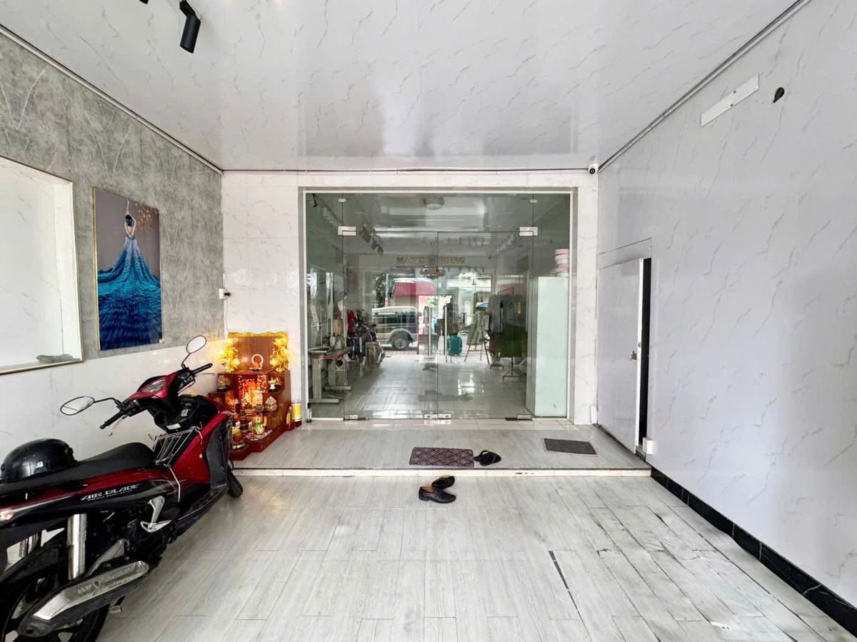 Bán nhà 1 lầu mặt tiền Lê Hồng Phong 191m², Thủ Dầu Một - Ảnh 1