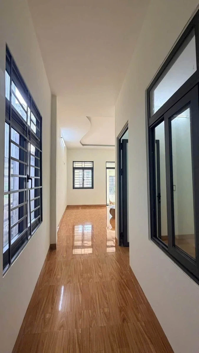 Bán nhà Quận 5, 60m² 2 phòng ngủ, giá 1 tỷ 950 triệu - Ảnh thu nhỏ 2