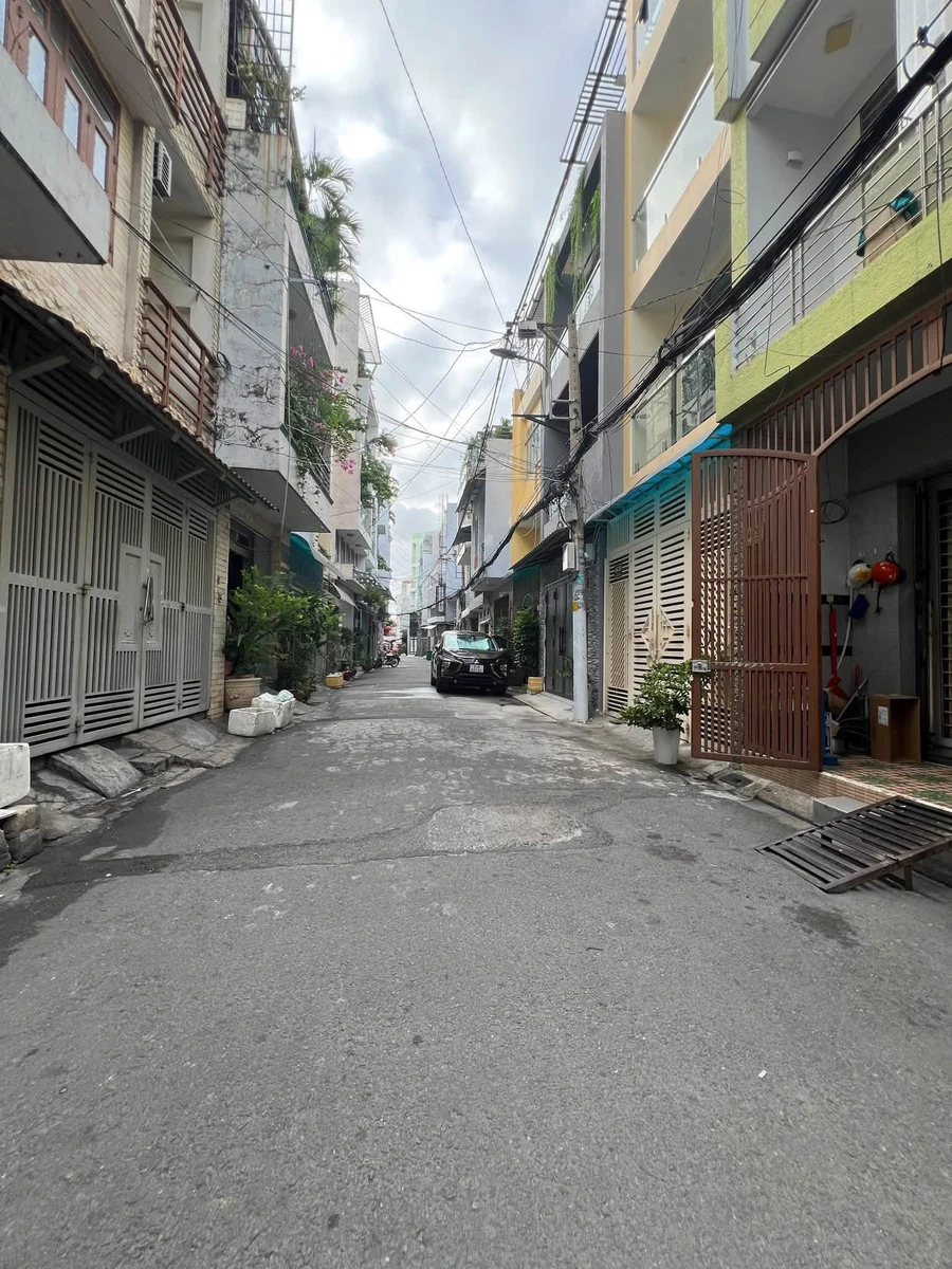 Bán nhà hẻm xe hơi 43m2 giá 5,8 tỷ gần Tân Kỳ Tân Quý, Tân Phú - Ảnh 1