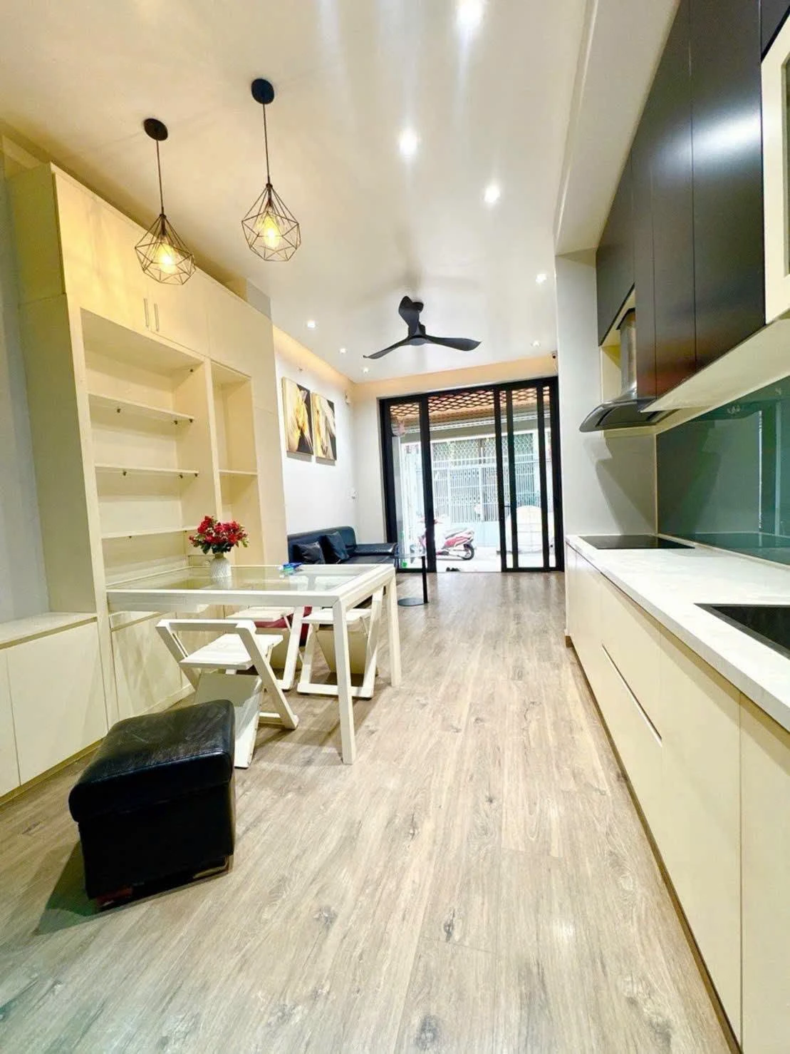 Bán nhà 3 tầng 40m² Hương Lộ 2, Tân Phú, hơn 4 tỷ - Ảnh 1