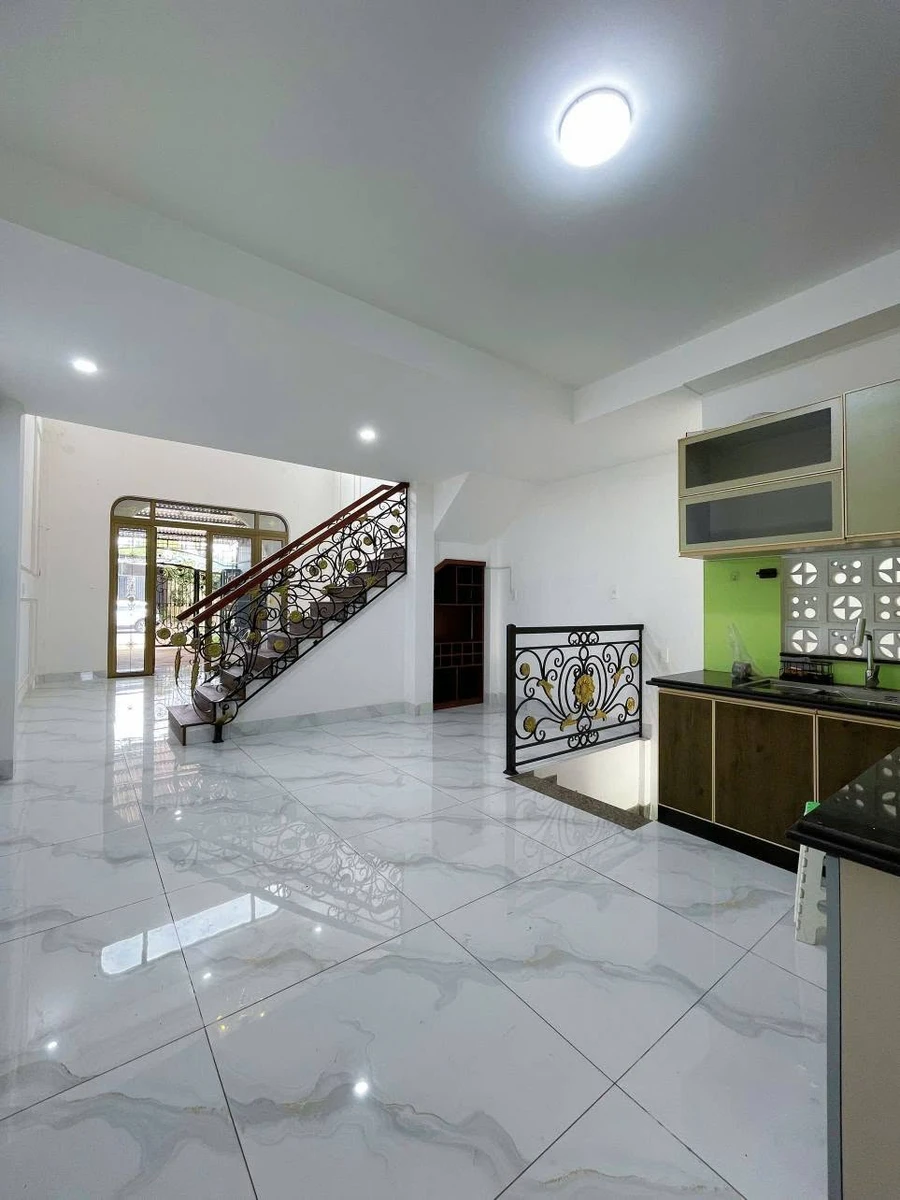Bán nhà mê 2 mặt tiền Hoàng Sa, 100m2, 3 phòng ngủ, Pleiku - Ảnh thu nhỏ 5