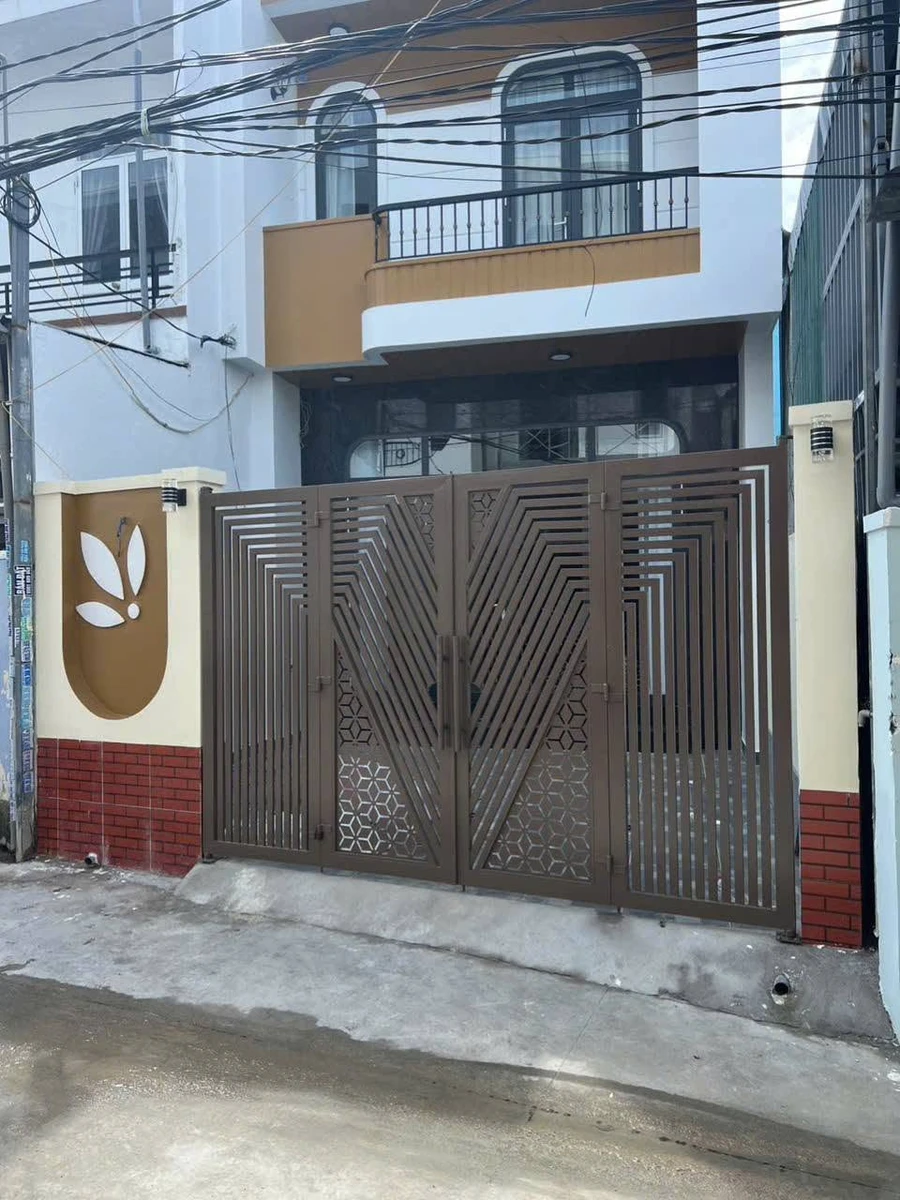 Bán nhà 3 tầng Vĩnh Ngọc Nha Trang, 180m², 3PN, 4.25 tỷ - Ảnh thu nhỏ 2