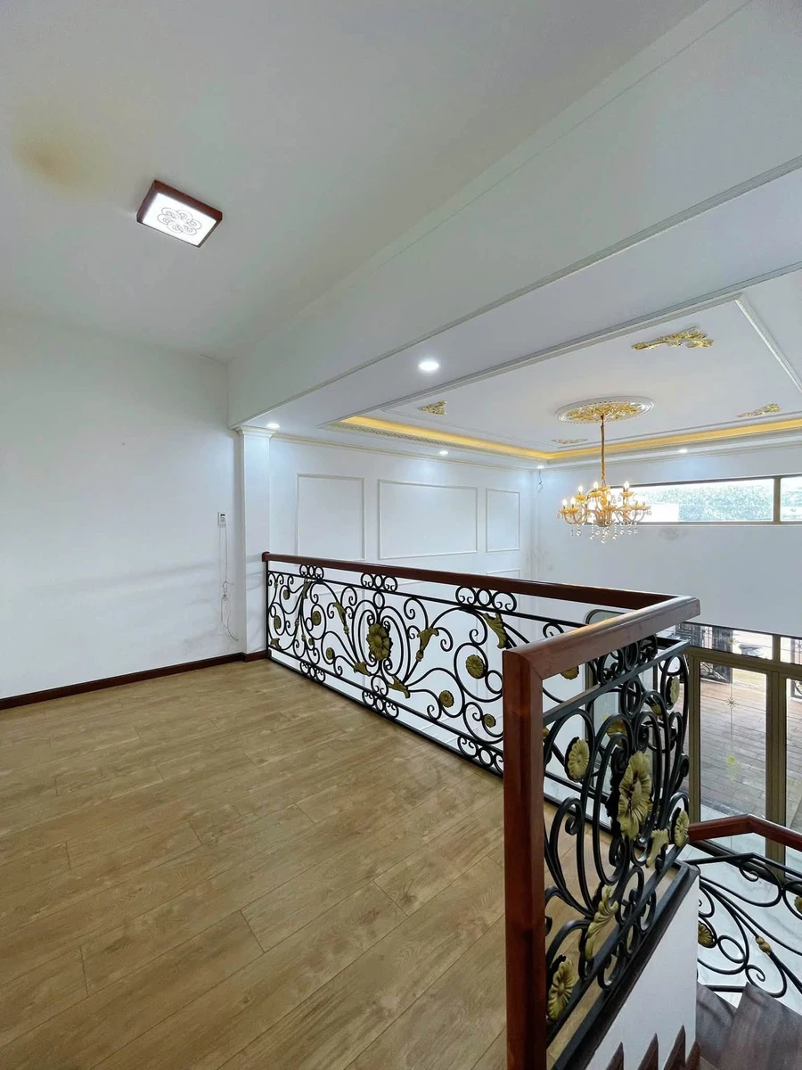 Bán nhà mặt tiền Hoàng Sa 100m² 3PN Diên Hồng 2,7 tỷ - Ảnh thu nhỏ 4