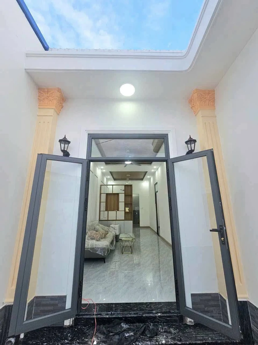 Bán nhà mặt tiền Phan Văn Trường Rạch Giá 76m² 1 tỷ 5 - Ảnh thu nhỏ 2