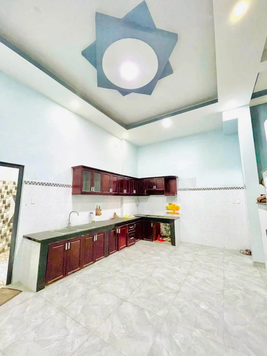 Bán nhà 3 tầng 96m2 Phú Hữu 6.1 tỷ - Ảnh thu nhỏ 4